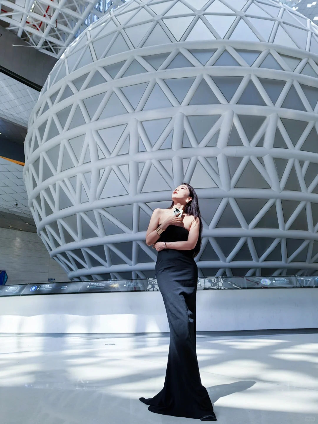 PLOG｜挑战在郑州科技馆打卡风向标大片