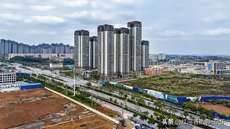 南宁楼市分化太明显了。
从2021年9月28日到2026年6月24日。
南宁楼市