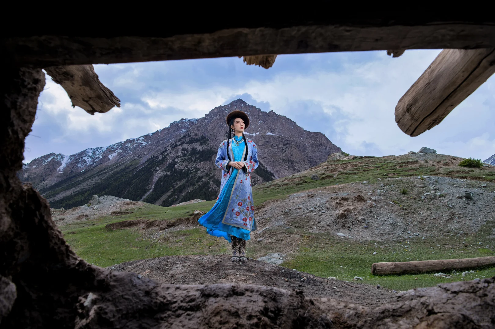 那远山，呼唤我