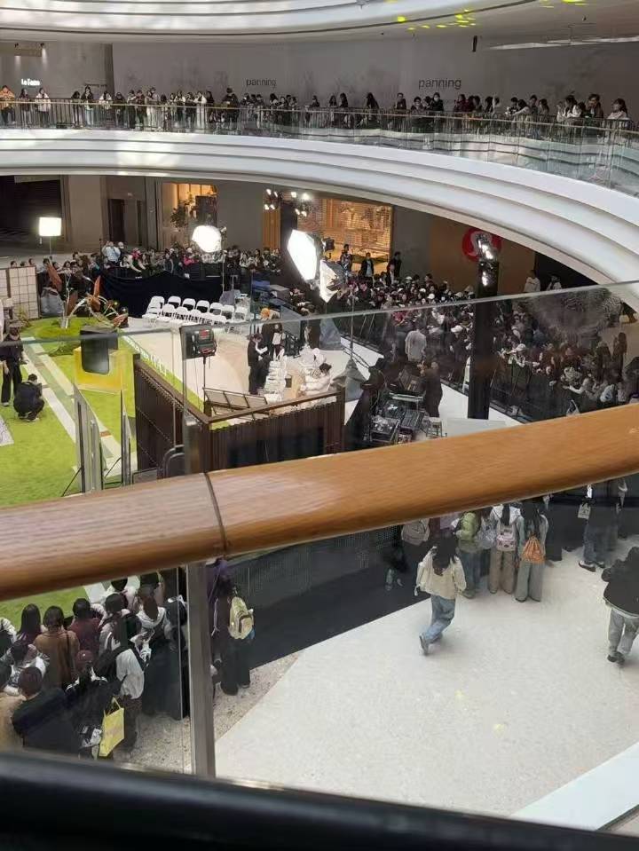 田曦薇杭州人气 田曦薇杭州线下活动 田曦薇杭州人气🔥 