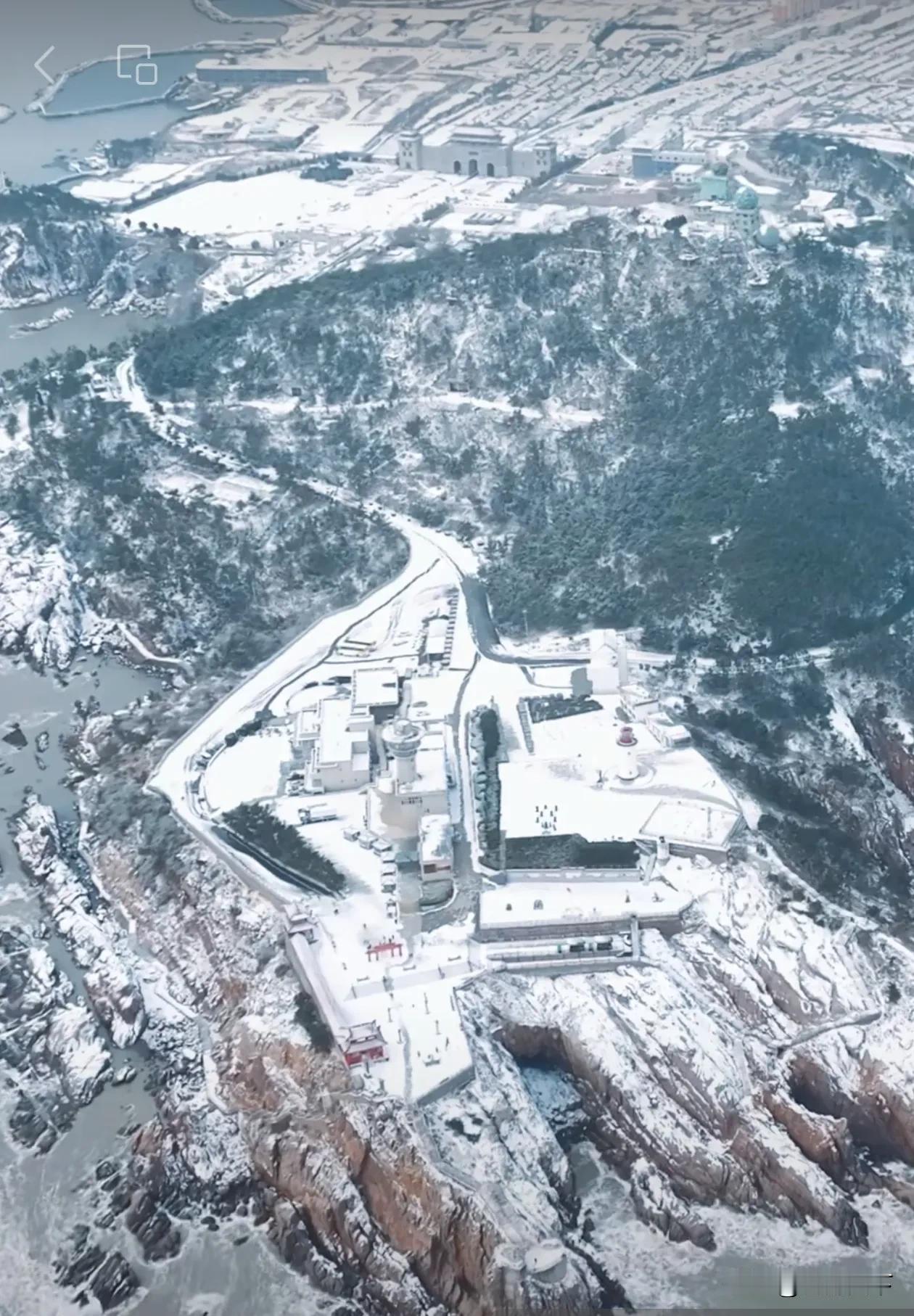 威海成山头
大雪覆盖