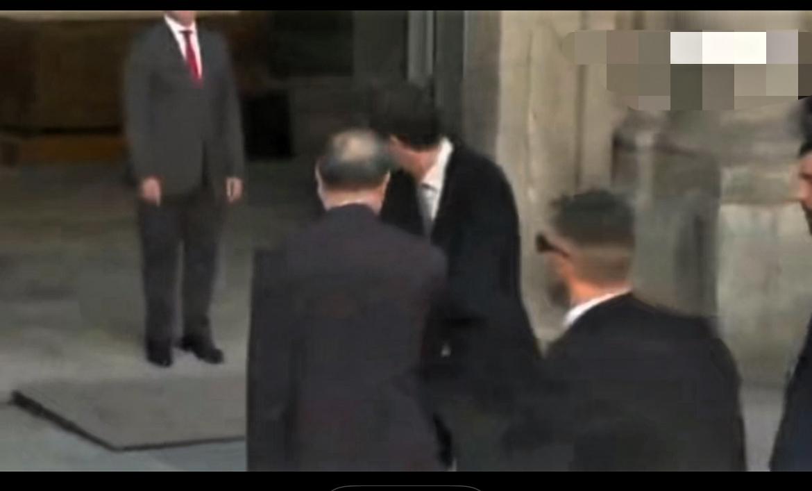 快讯！中国代表团抵达会谈地点，中美马德里会谈开启！

会前双方均公布了制裁名单，