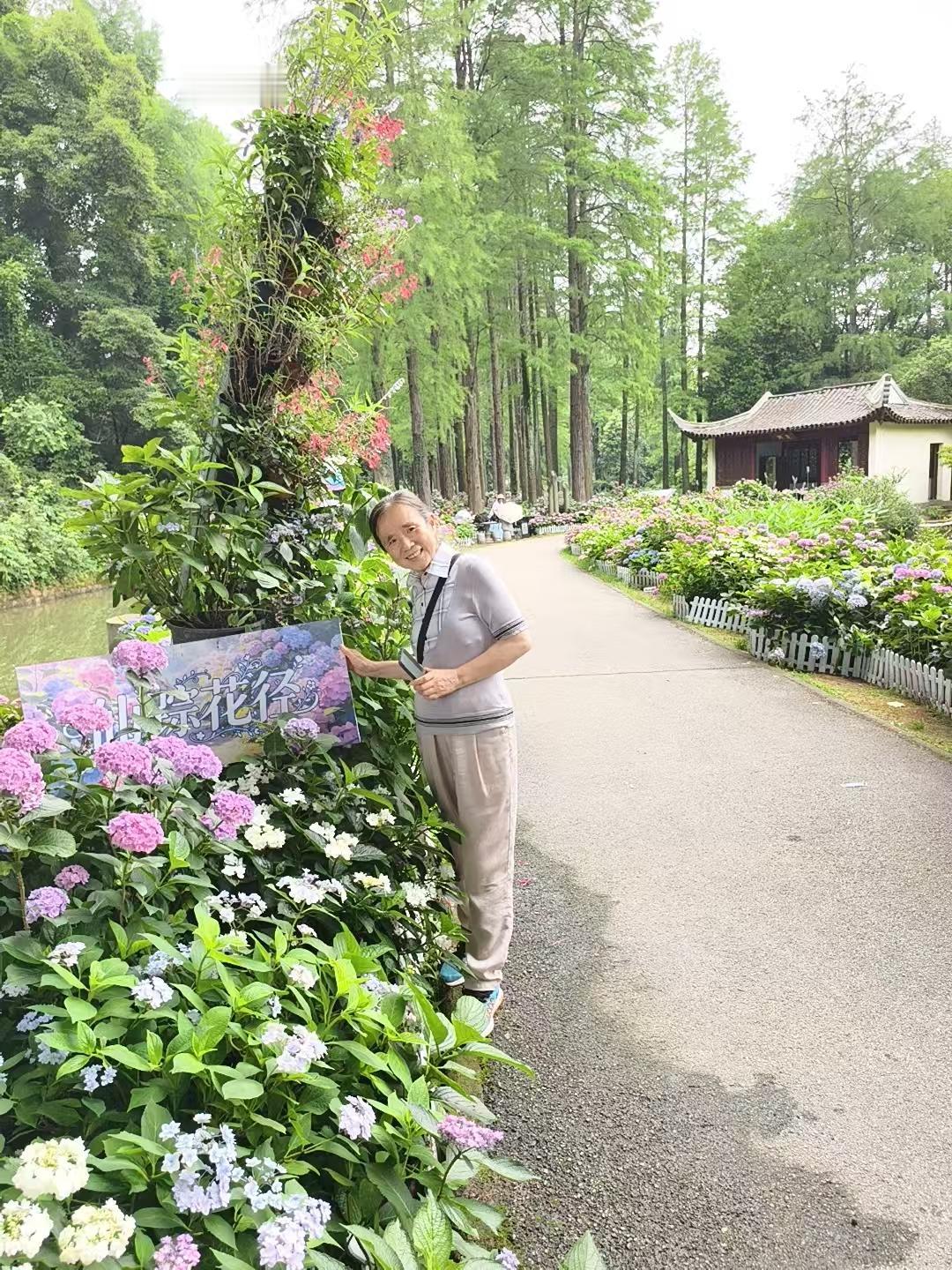 矛盾爆发的核心原因是‌事前沟通缺位‌：外地跨区麦客不了解当地旧俗，默认按国标亩计