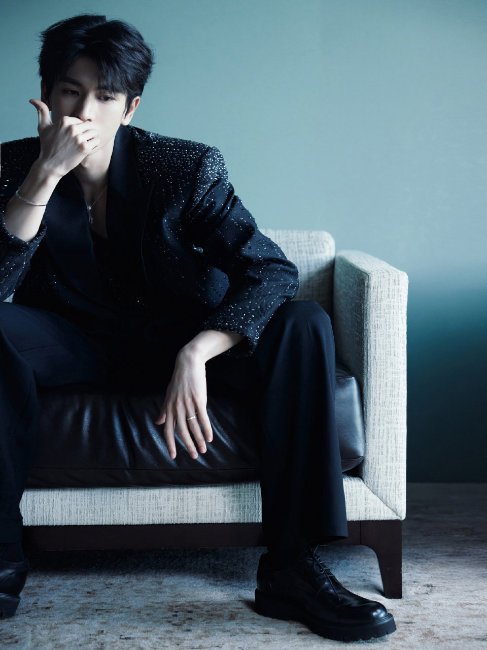 张凌赫 × 今日品牌活动造型大片 📸张凌赫联想品牌大使 ​​​