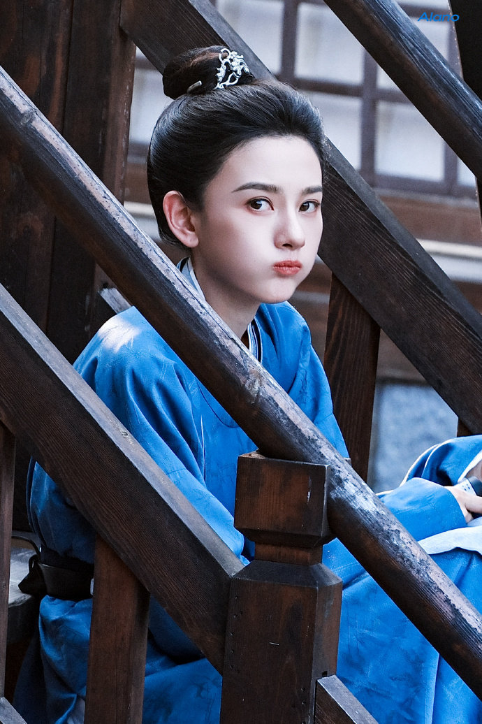 宋祖儿宋祖儿好正的女官味不得不说宋祖儿和宫廷女官适配度拉满，褪去青涩多了几分从容