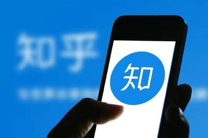 因公司股价持续低于1美元，一度跌至历史新低0.65美元，知乎引起纽交所的关切，后