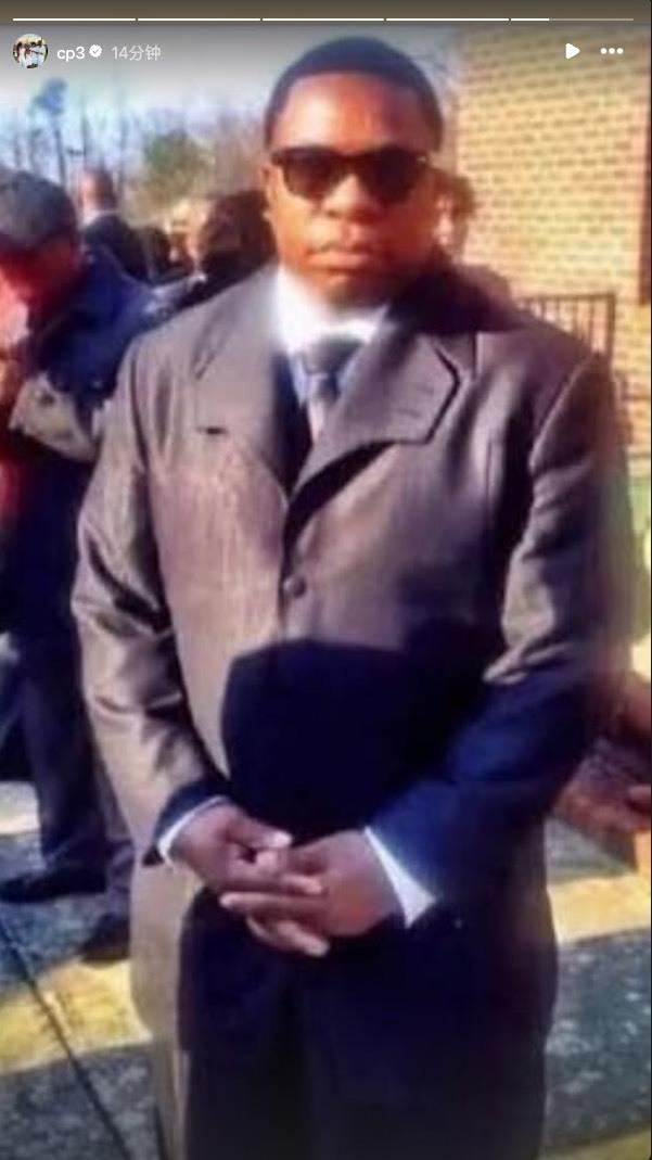 保罗发梗图：我去仇人的葬礼确认他死了这张图最早源于 2015 年 Instagr