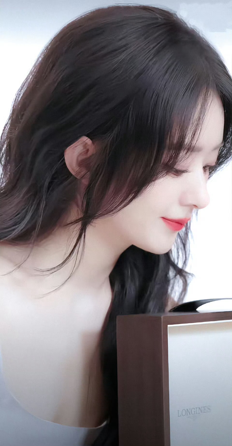 沉溺于小丽的笑容里好甜好美啊