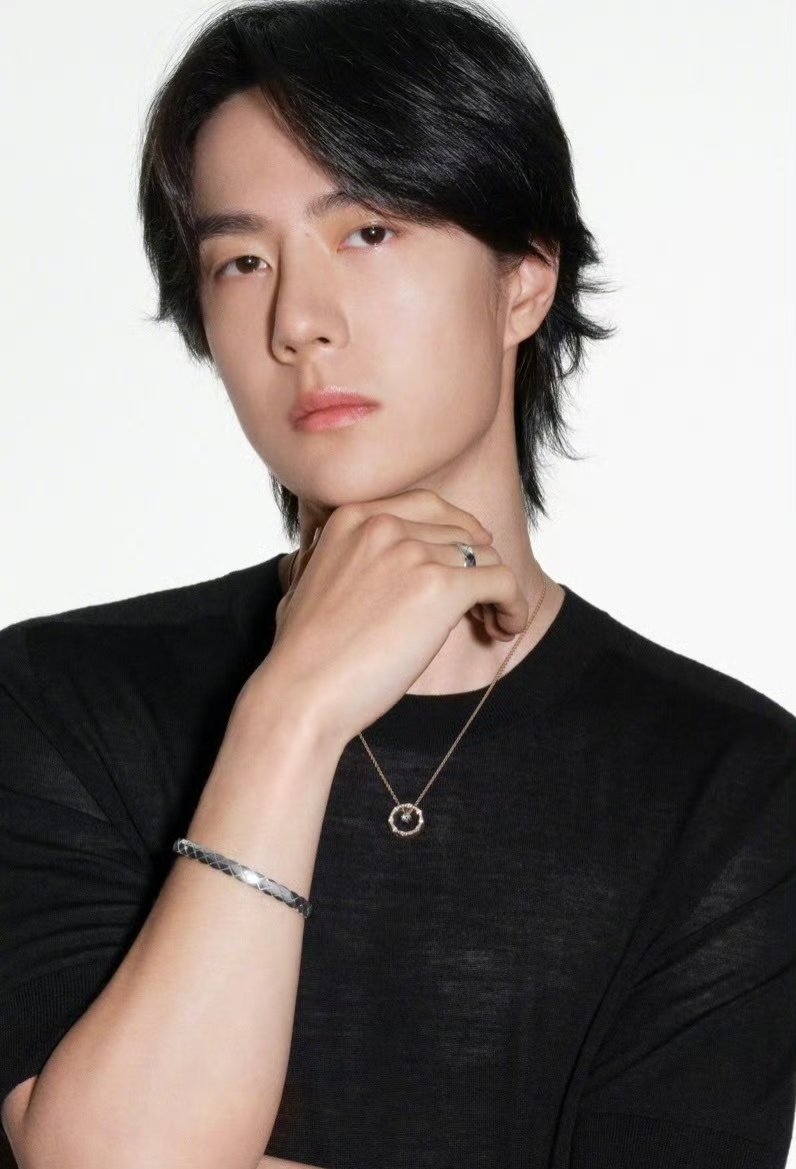 王一博王一博wyb 王一博香奈儿品牌形象大使 WWD在海外网站报道：王一博为香奈