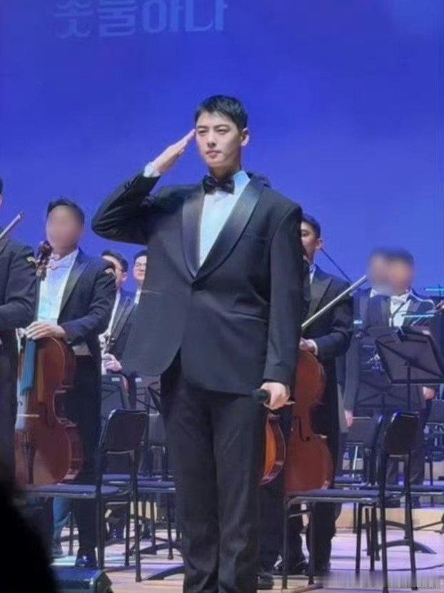 车银优逃税风波后首现身 车银优风波后首露面，还在服兵役？车银优风波后首露面