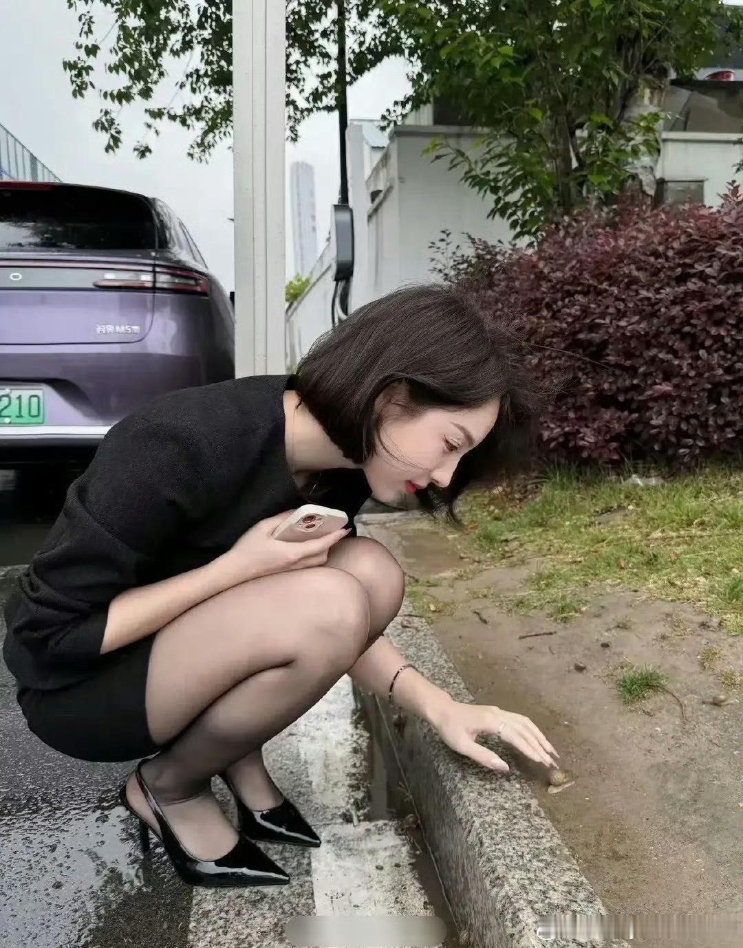 据说99%的男人都喜欢这样的女生 ​​​