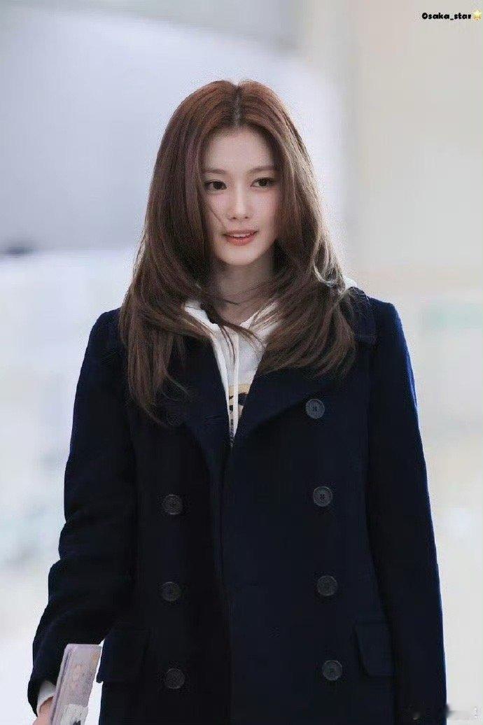 鹿晗关注了sana的ins 鹿晗ins关注了twice的sana，梦幻联动 