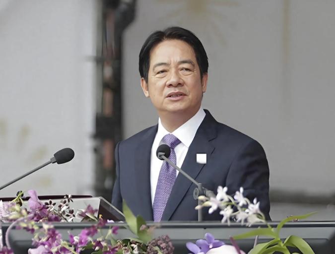 台“总统府”正式宣布，

4月13日，台湾地区所谓“总统府”召开记者会宣布：赖清