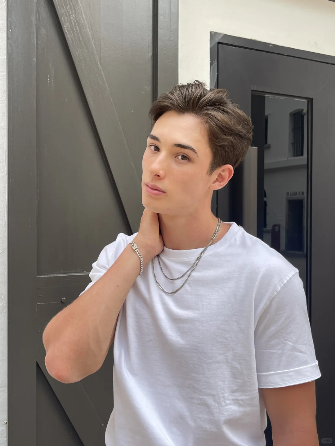 我的晒痕很糟糕 感觉有点尴尬 ☀️☀️☀️