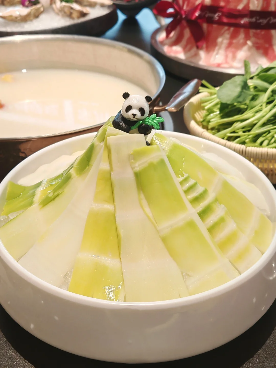 公主生日快乐！请吃肥牛蛋糕😂~
