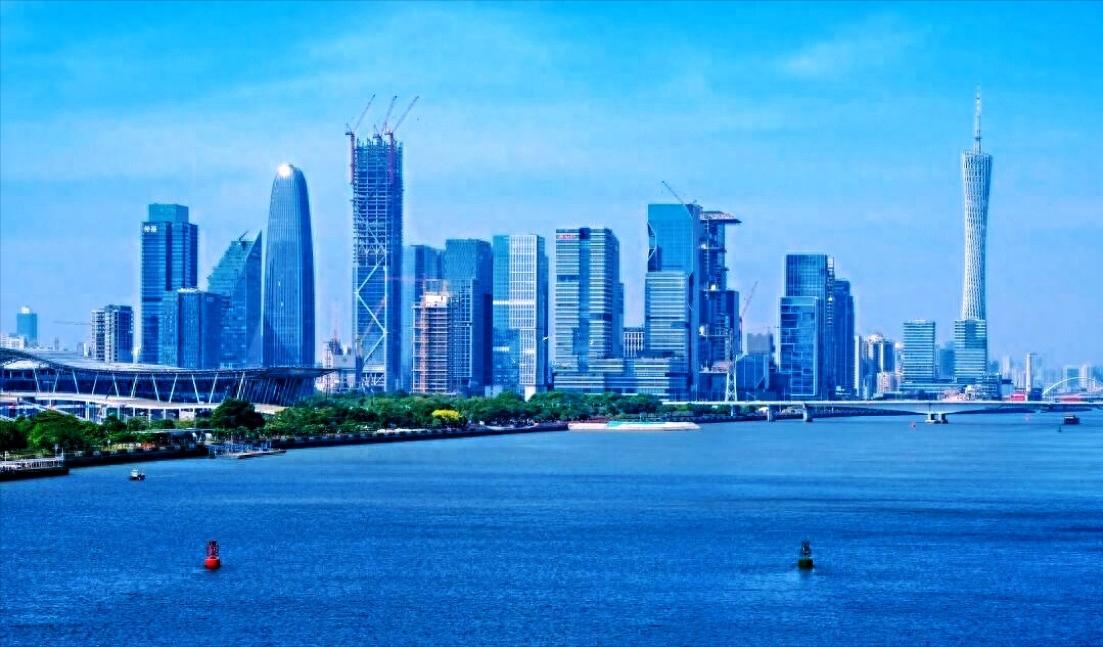 中南六省十大城市半年报：深圳领跑，东莞、洛阳失速，海南缺席

2023年上半年，