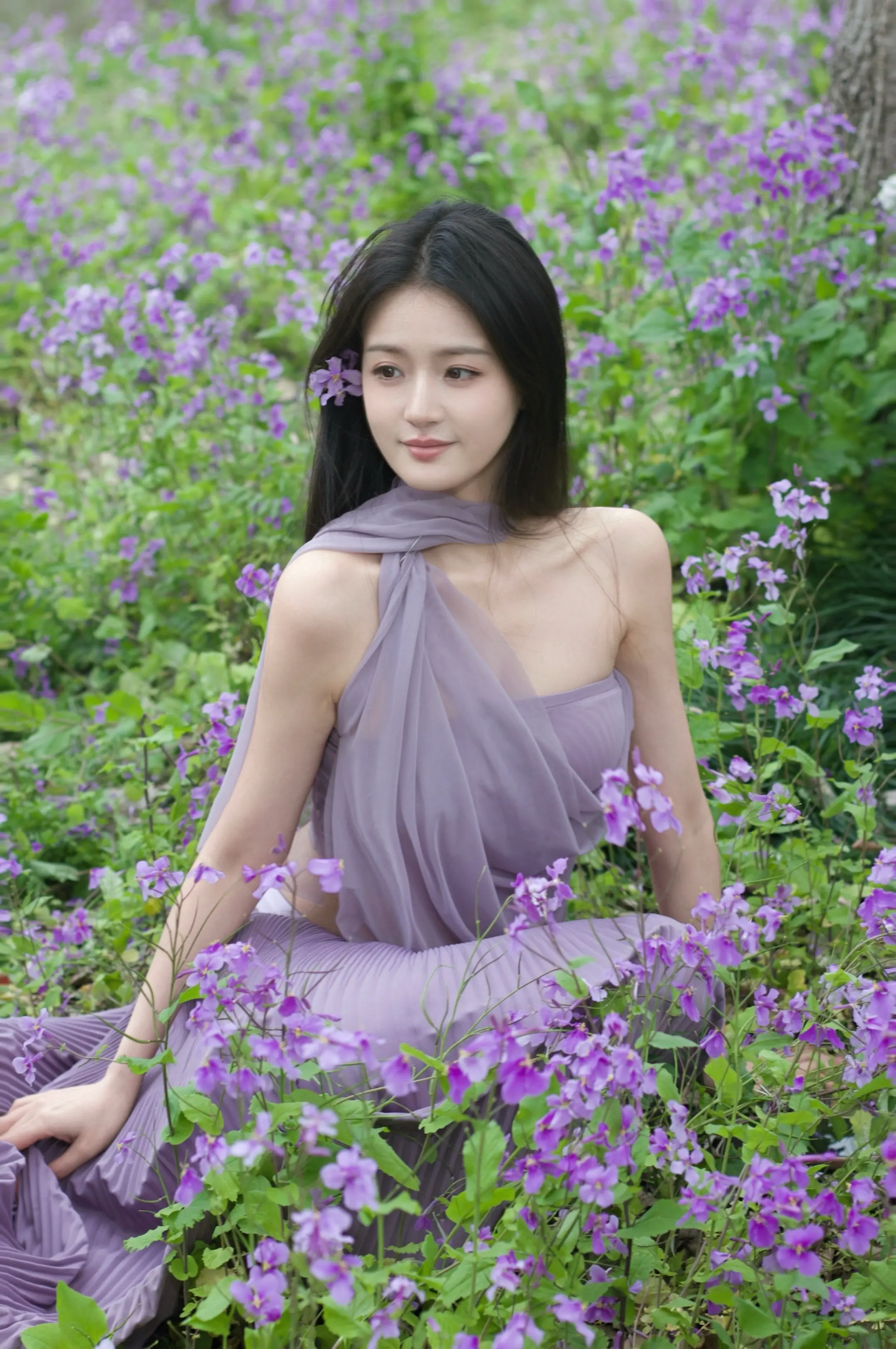 人随春好，春与人宜。春天适合开花，我们适合开心