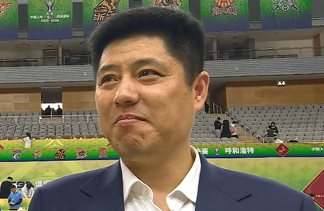 潘江：一直在和迪亚洛说控制情绪，今天就是例子——被罚下