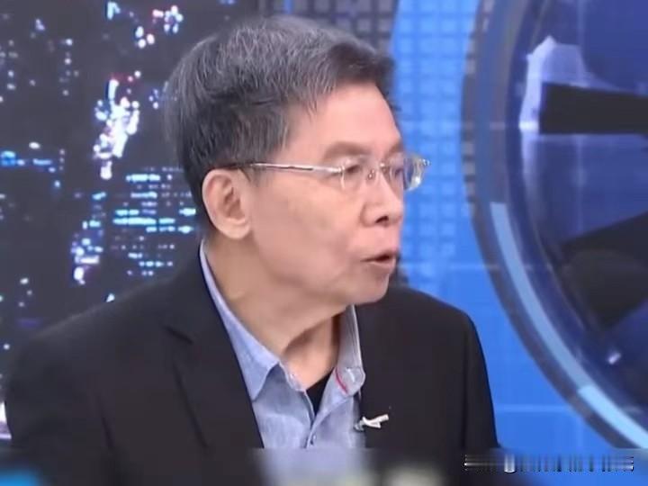 有人说，要是大陆真的对台湾动手，岛内能顶住一百天。对此，民进党前“立委”沈富雄反