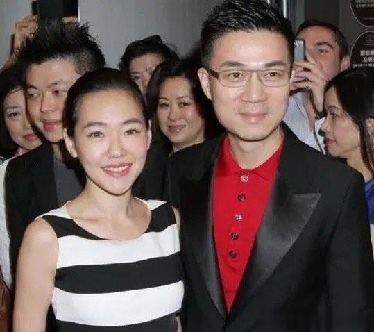 小S真的摊上个什么样的男人啊！
台媒爆料小S徐熙娣老公许雅钧又跟辣妹泡夜店了，先