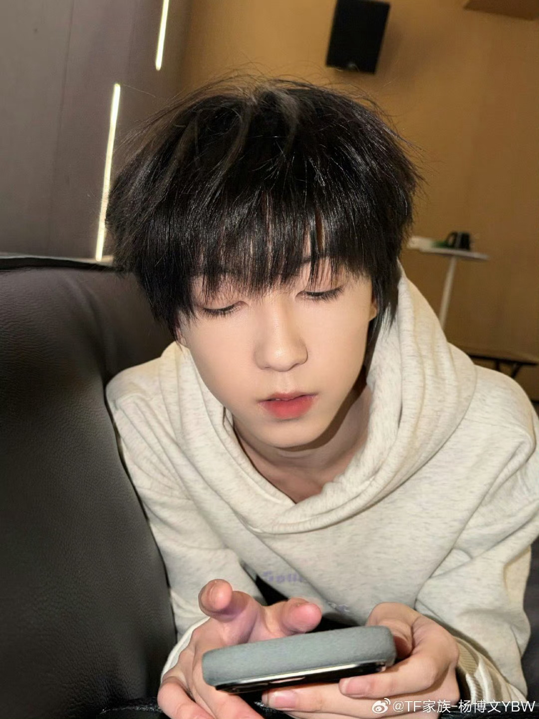 杨博文白色情人节营业谁家舒肤佳营业了