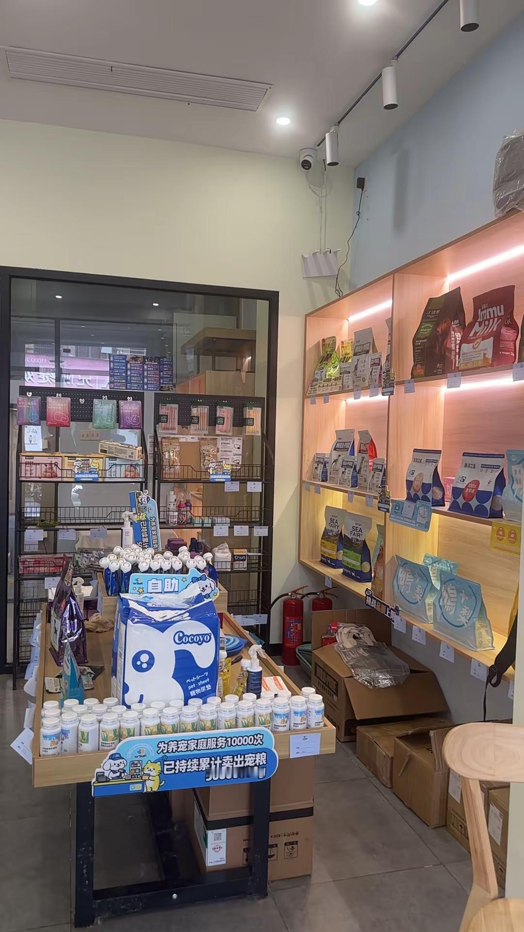 这是一家新开不久的店，店内很干净，希望这家店越做越好