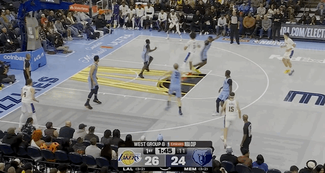 范德比尔特仍在尝试三分，本赛季他还没进过三分球。 ​​​​