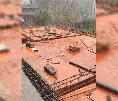 网友:这冰雹算不算百年一见啊？