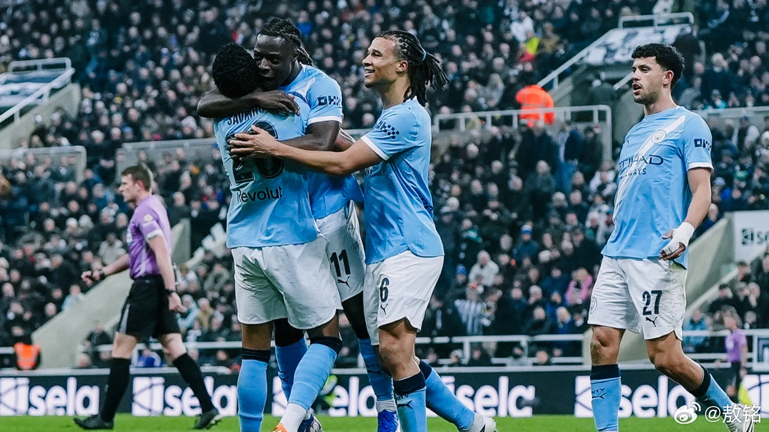 曼城 虽然只是足总杯进了八强，但赛后瓜迪奥拉很开心，对帐下弟子一通夸赞。那些跟队