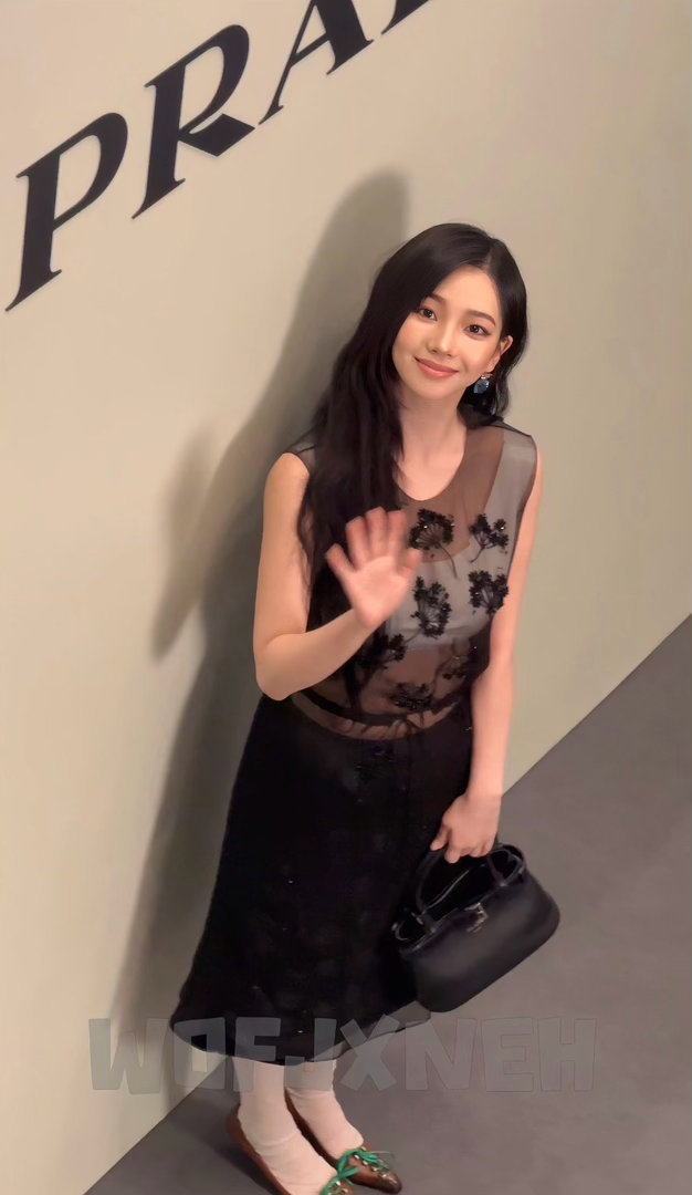 柳智敏Prada新加坡柳智敏新加坡站台 ​柳智敏新加坡站台 ​​​