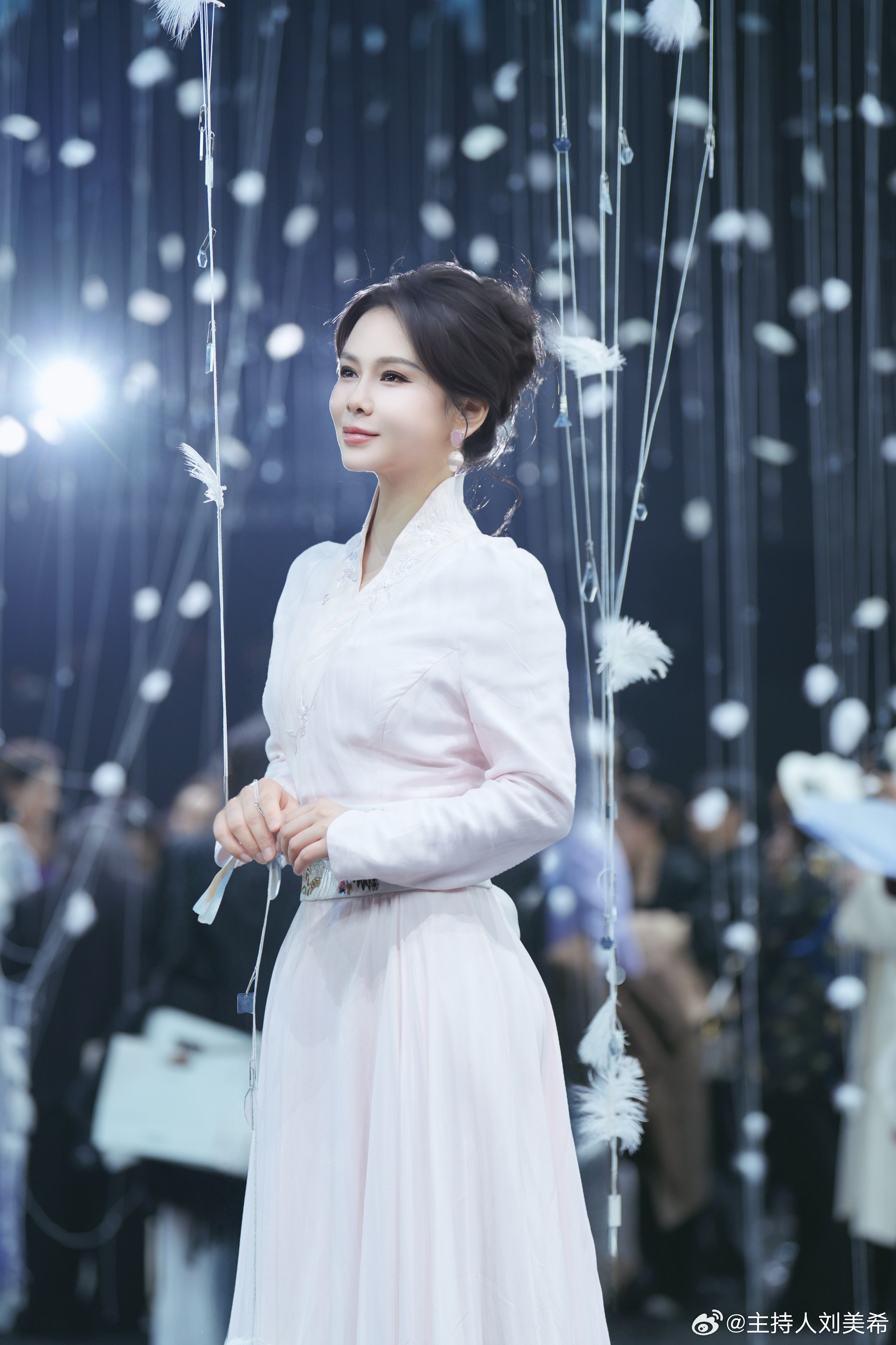 中国国际时装周受邀亮相北京·中国国际时装周「盖娅传说」开幕大秀，红毯同行，共赏东