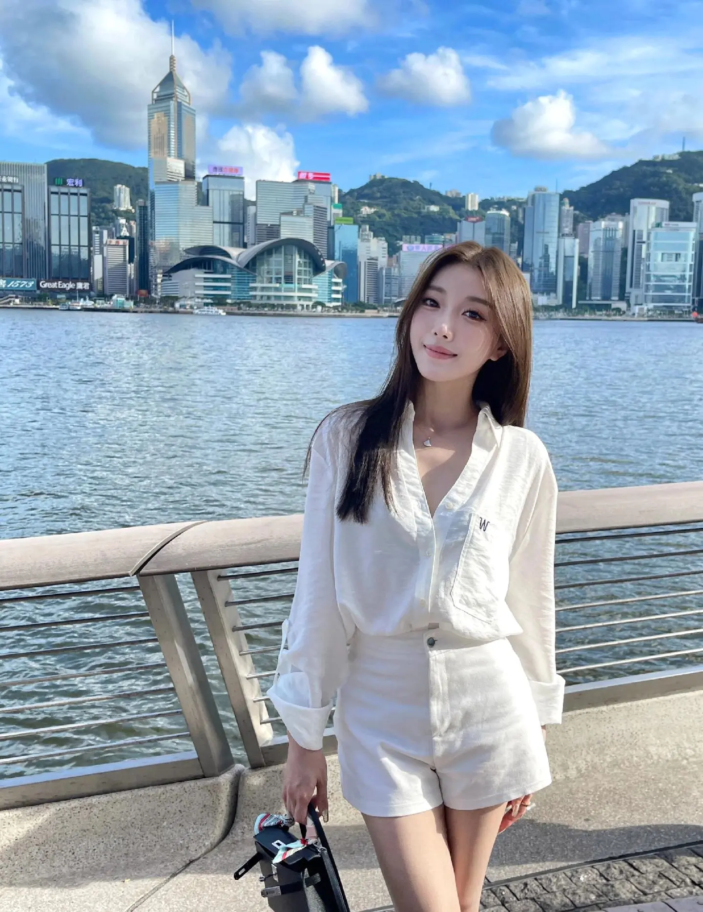 30岁以后，慢慢经历了生活的起起落落，渐渐读懂了生活的无奈，看透了人生...