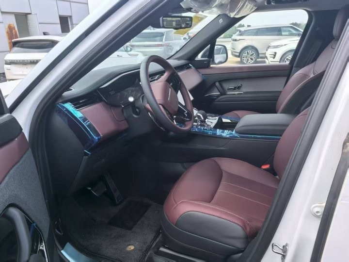 揽运se24款，注意是24款指导价106.8万白外红内全款优惠37万优惠完裸车价