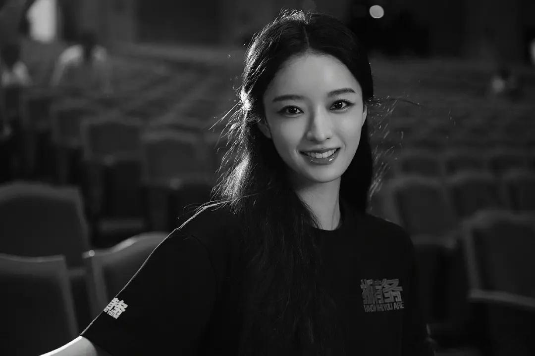 东申只招电影脸，小倪妮来了 