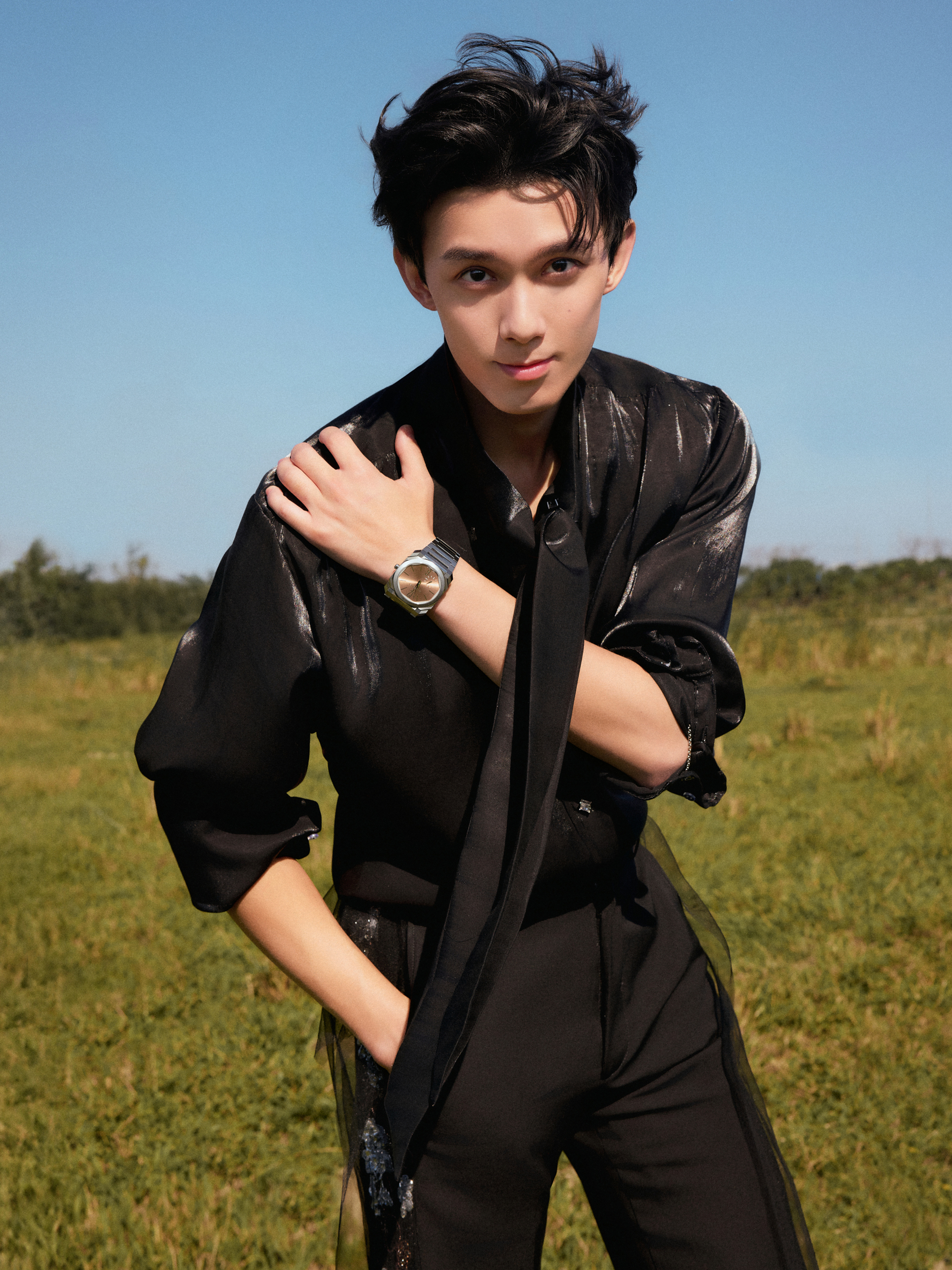 吴磊 × 腾讯视频星光大赏 今日星光大赏造型，身穿 David Koma 202