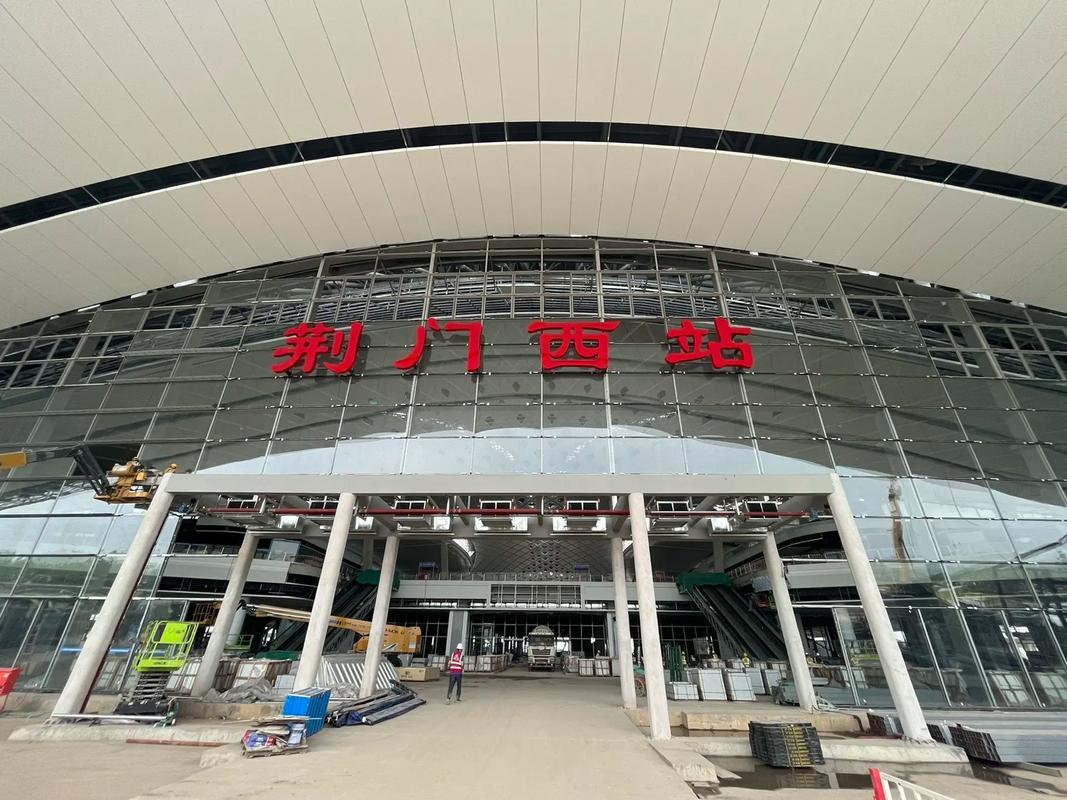 城市划线，本来就不是政府行为，没有国家标准。纯是商圈活动，是媒体兴趣与炒作。
