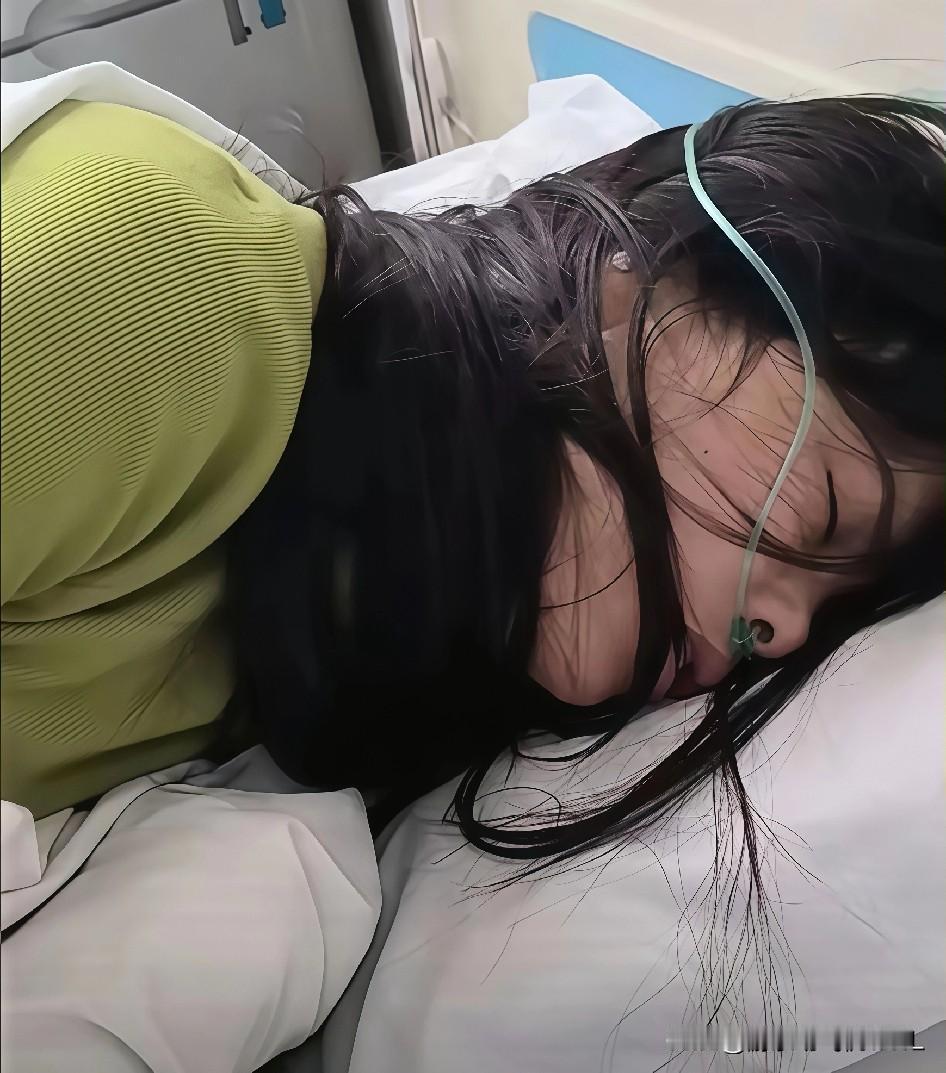 看了平顶山的通报，
这对夫妻算是彻底把自己作死了，
没有任何回旋的余地。

一个