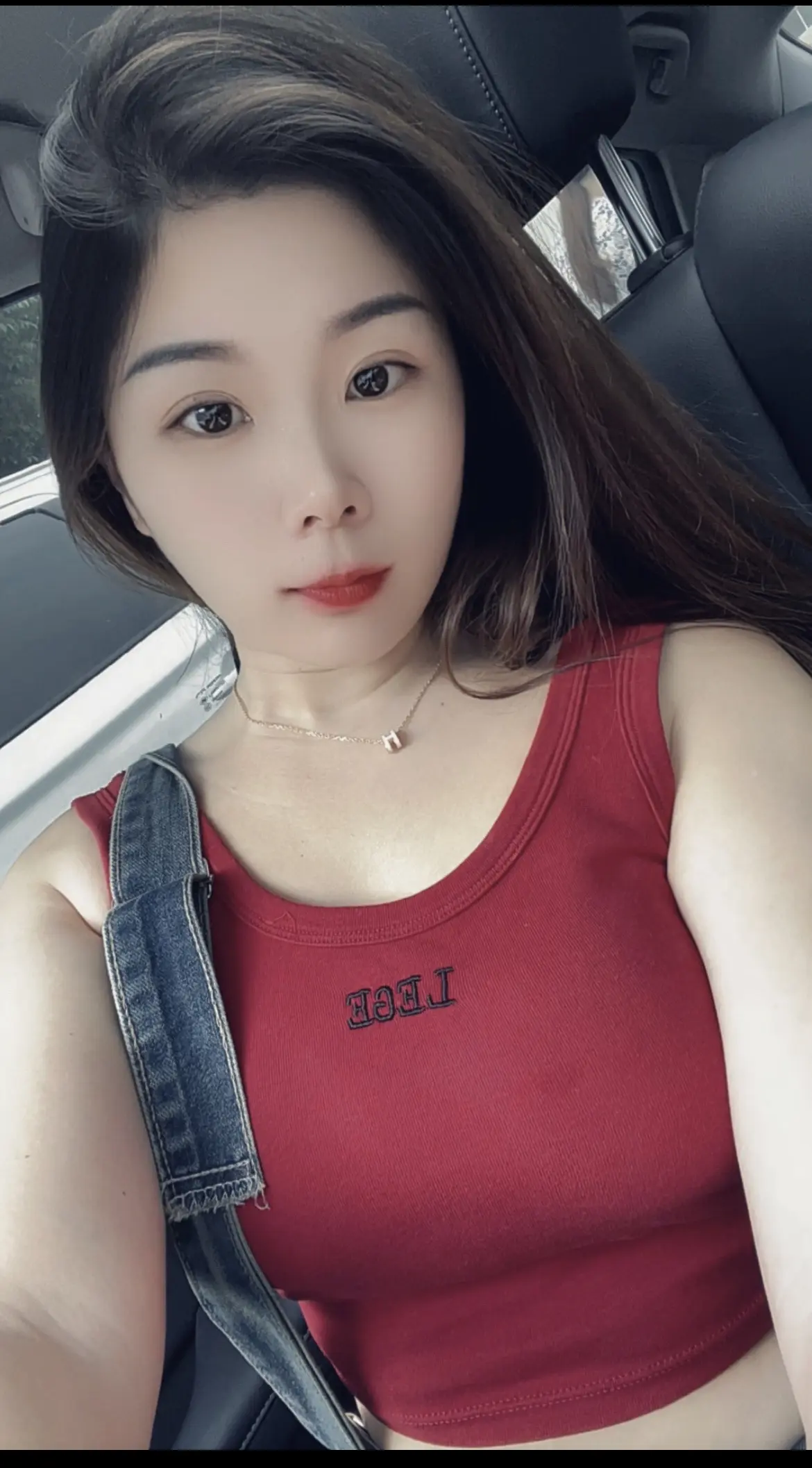 老人常说:女孩就是菜籽命，撒到哪就是哪，现在才知道后面两句，落到肥处迎...