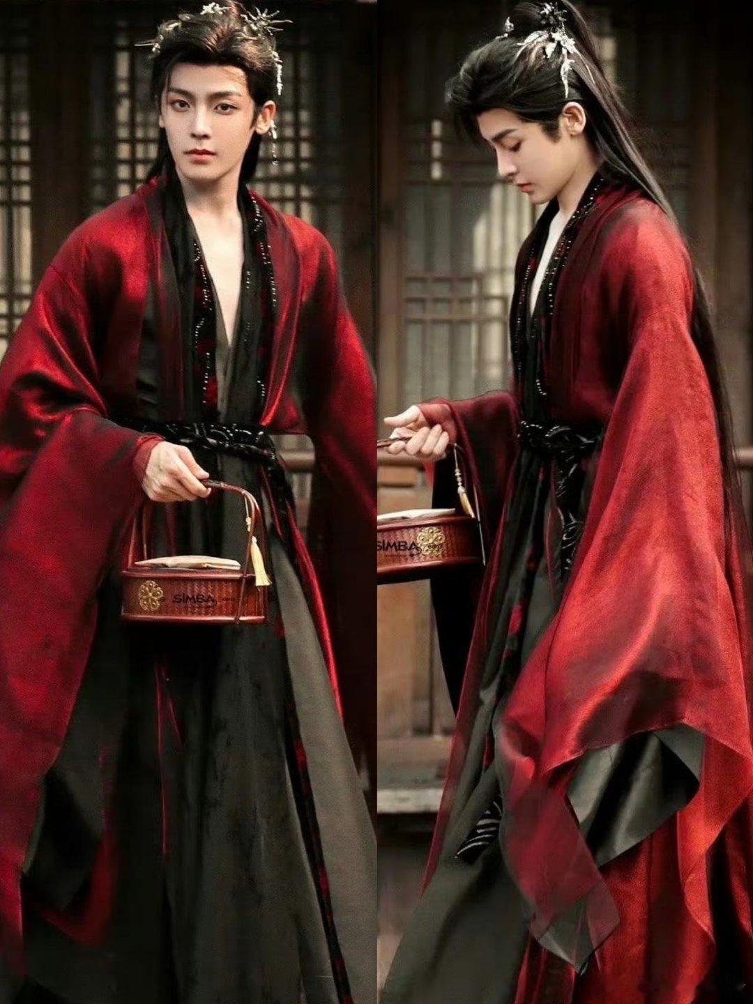 侯明昊演技先不说演技怎么样，妆造运真好[哆啦A梦吃惊] ​​​