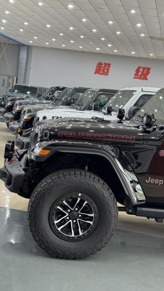 恭喜新疆老板喜提爱车牧马人 卢比肯x 中东版卢比肯x 超级四驱