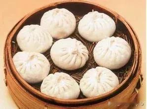 包子，
大家喜欢吃什么类型的？

早上第一次去包子店买包子，
看到菜单上有肉包、
