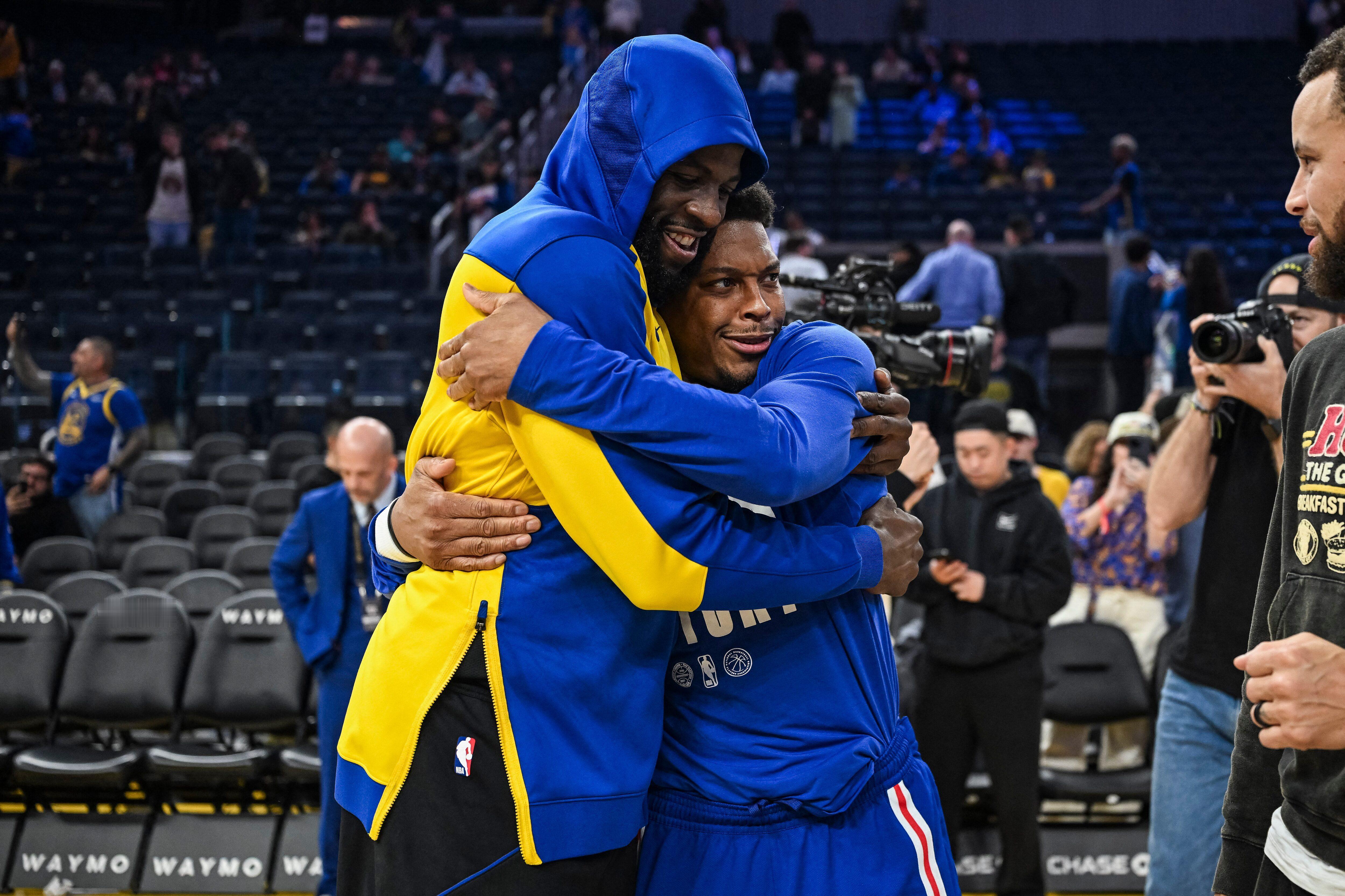 追梦格林七个失误了，想下班还是咋 