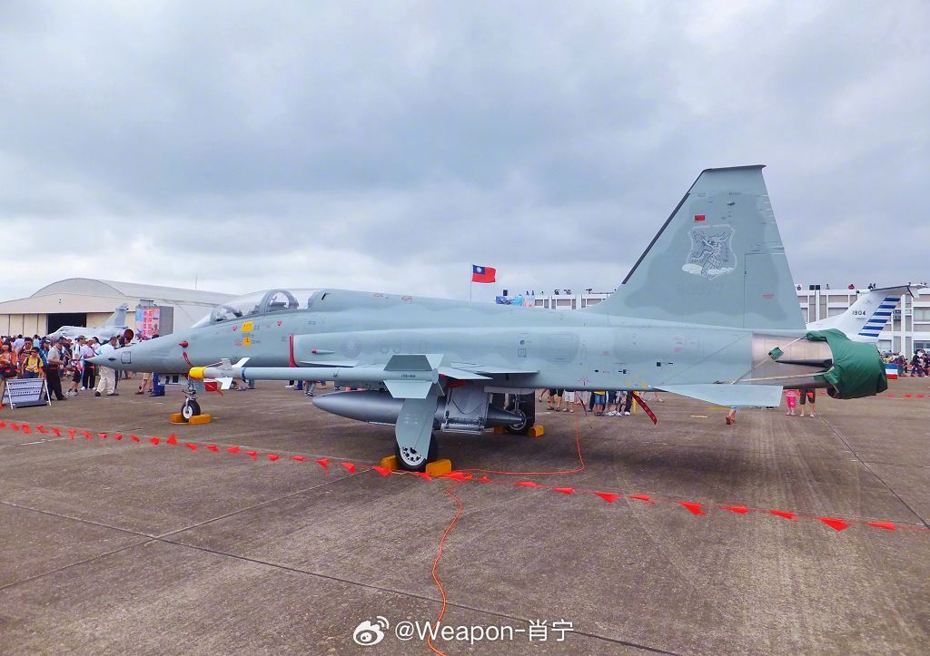 #兵器影像[超话]# 哥伦比亚空军(FAC)已收到18 架诺斯罗普 F-5MR4