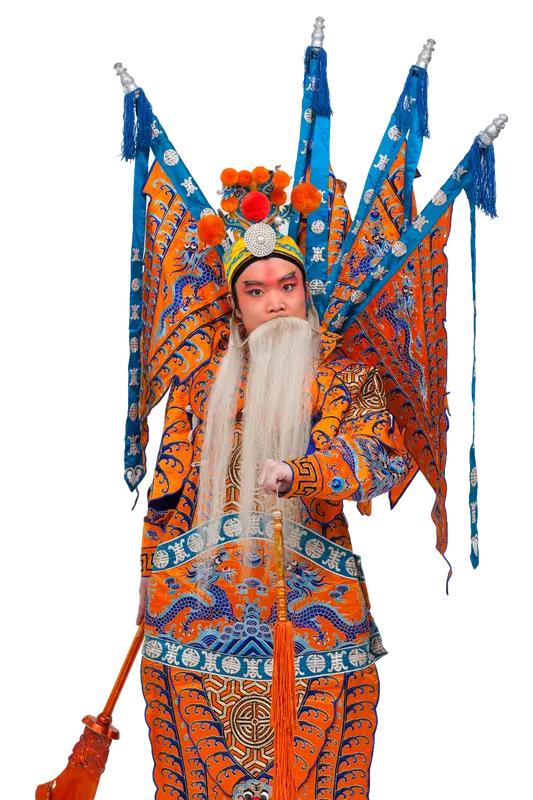 少年得志是天赋，大器晚成是修行。黄忠一生，前半生隐忍蛰伏，后半生惊艳乱世，从未因
