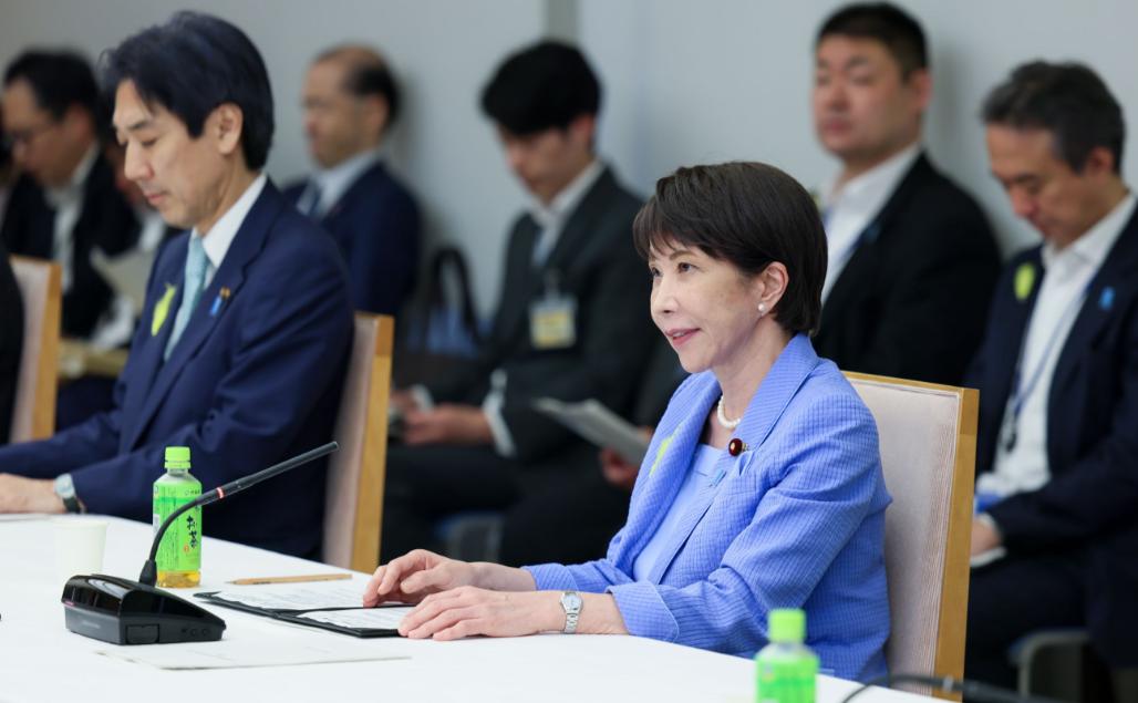 当地时间6月30日，日本经济产业大臣赤泽亮正公开承认，中国已经取代美国，成为了多