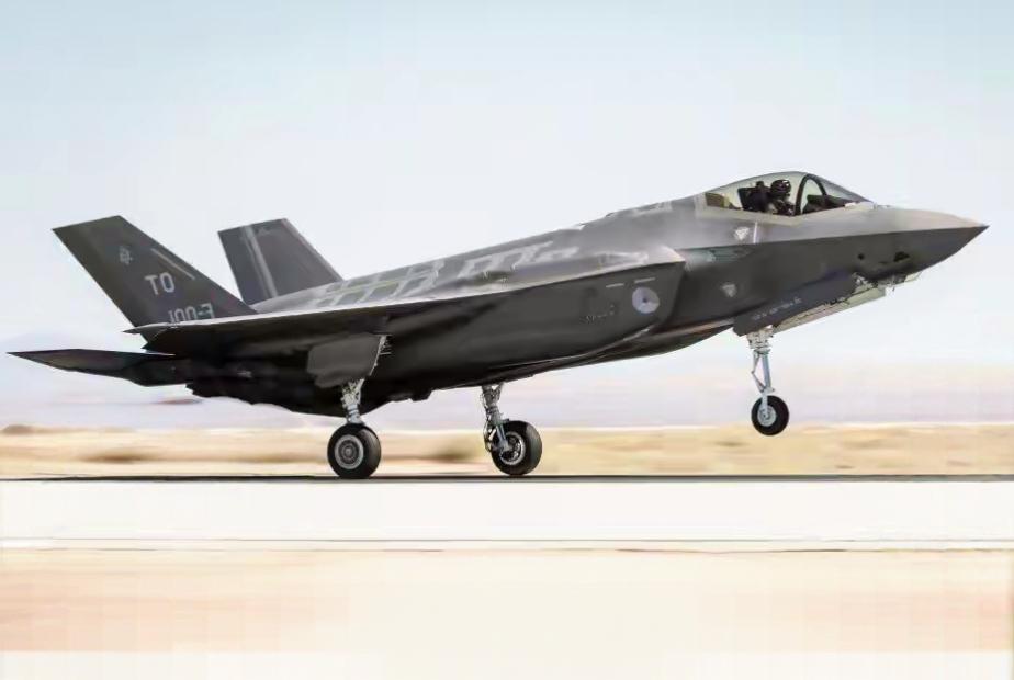 芬兰总统在达沃斯论坛爆了大猛料，直接实锤江湖传闻：芬兰买的美制F/A-18战机，