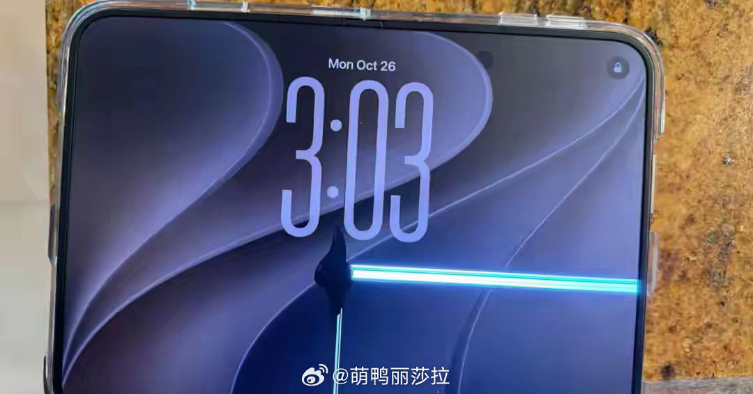 iPhoneDuo的铰链是AI打造的吗苹果首款折叠屏手机iPhone Duo上市