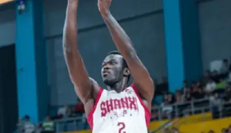 广东6连胜今晚悬了
 
山西主场，葛昭宝+邢志强加起来快4米，广东内线只有周琦一