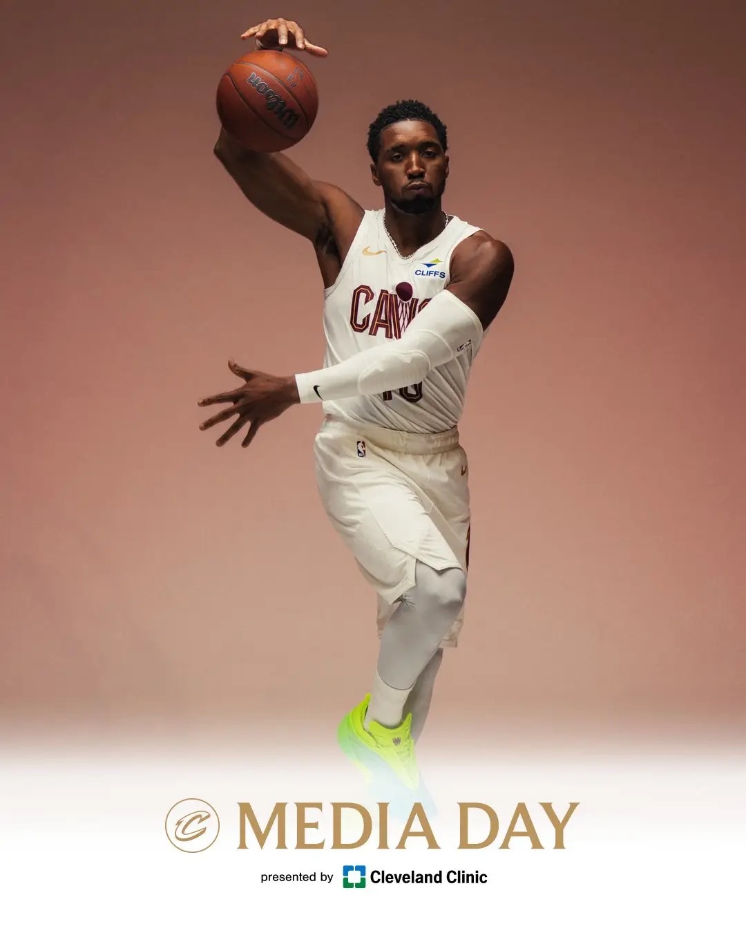 骑士nba媒体日nba [照相机]定妆照 ​​​
