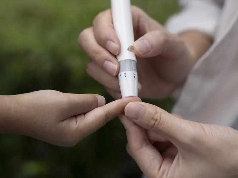 血糖失控不再是老年人专属，年轻人也得重视控糖。中国疾控中心2025年研究显示，2